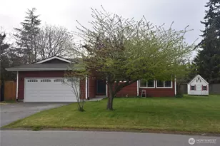 2319 32nd St, Anacortes, WA 98221 - Photo 2