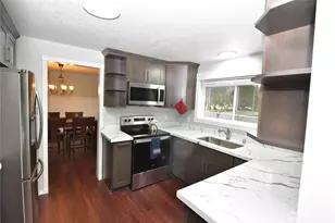 2319 32nd St, Anacortes, WA 98221 - Photo 4