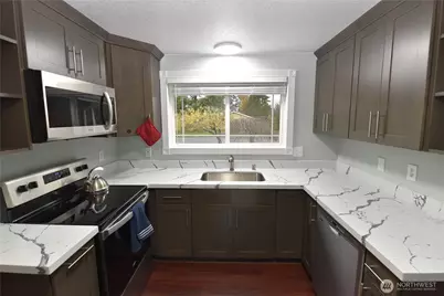 2319 32nd Street, Anacortes, WA 98221 - Photo 4