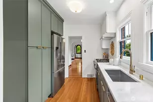 8042 11th Ave NW, Seattle, WA 98117 - Photo 16