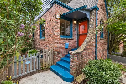 8042 11th Avenue NW, Seattle, WA 98117 - Photo 2