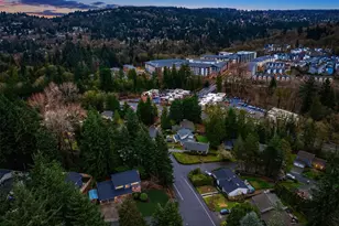 6612 129th Pl SE, Bellevue, WA 98006 - Photo 2