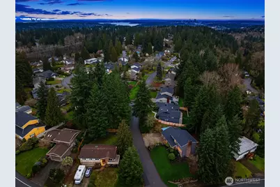 6612 129th Place SE, Bellevue, WA 98006 - Photo 40