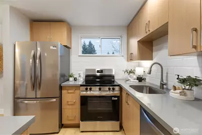 10441 13th Avenue Ct S, Tacoma, WA 98444 - Photo 8