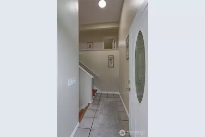 2007 168th Avenue NE, Bellevue, WA 98008 - Photo 4