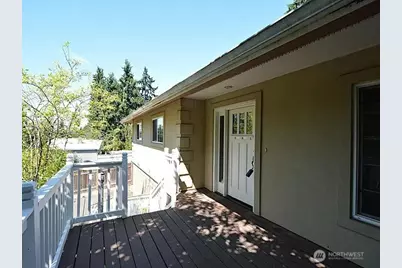 15812 Juanita Drive NE, Kenmore, WA 98028 - Photo 18