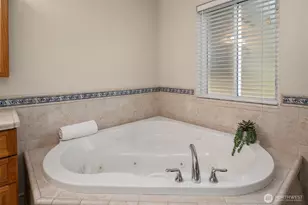 12401 8th Dr SE, Everett, WA 98208 - Photo 10