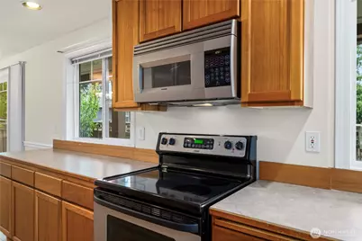 7503 212th Street SW #B102, Edmonds, WA 98026 - Photo 10