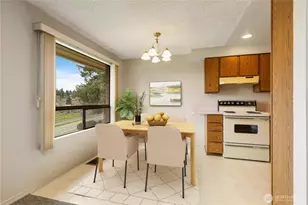 23305 Lakeview Dr, Mountlake Terrace, WA 98043 - Photo 12