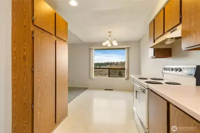 23305 Lakeview Drive #C204, Mountlake Terrace, WA 98043 - Photo 18