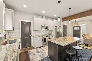 2806 NE Bowen St, Bremerton, WA 98310 - Photo 16