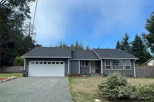 1988 Cascade View Dr, Camano Island, WA 98282 - Photo 2