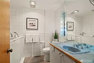 23312 Robin Hood Dr, Edmonds, WA 98020 - Photo 18