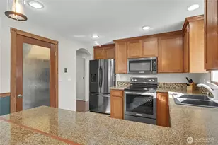 8634 35th Ct SE, Lacey, WA 98503 - Photo 6