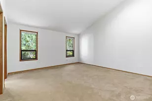 6980 NE Dolphin Dr, Bainbridge Island, WA 98110 - Photo 10