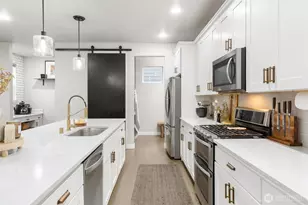 8218 37th Pl NE, Marysville, WA 98270 - Photo 16