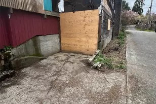 1111 NE 80th St, Seattle, WA 98115 - Photo 12