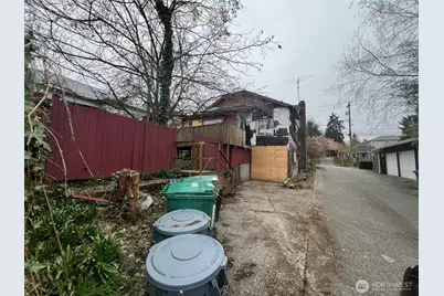 1111 NE 80th Street, Seattle, WA 98115 - Photo 14