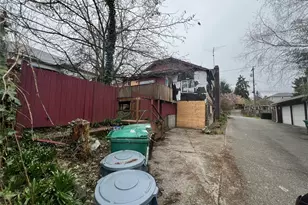 1111 NE 80th St, Seattle, WA 98115 - Photo 14