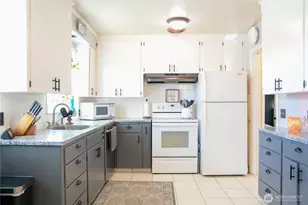 207 W 10th Ave, Ritzville, WA 99169 - Photo 8