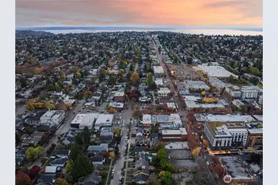 320 N 84th Street, Seattle, WA 98103 - Photo 28