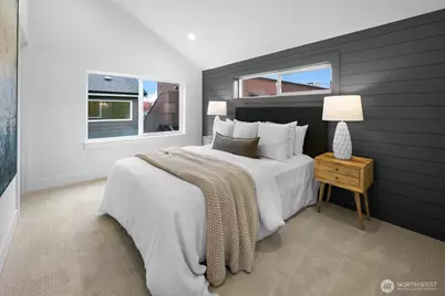 320 N 84th Street, Seattle, WA 98103 - Photo 12