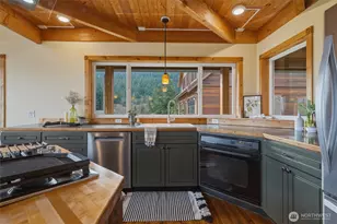 1564 Seacrest Dr, Lummi Island, WA 98262 - Photo 14