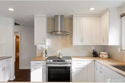 24827 13th Avenue S, Des Moines, WA 98198 - Photo 6