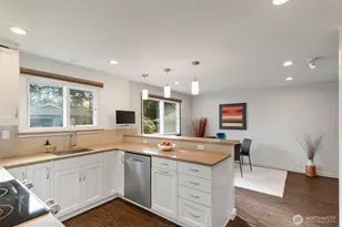 24827 13th Ave S, Des Moines, WA 98198 - Photo 4