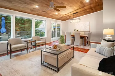 19321 Kenlake Place NE, Kenmore, WA 98028 - Photo 4