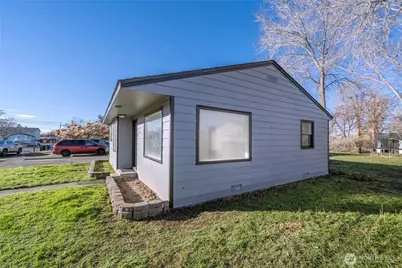 1820 W Lakeside Drive, Moses Lake, WA 98837 - Photo 4