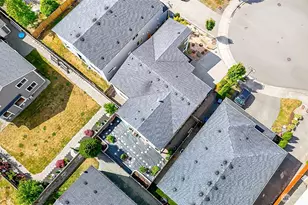 8312 8th Pl SE, Lake Stevens, WA 98258 - Photo 4