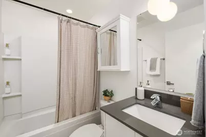 822 NW 49th Street #A, Seattle, WA 98107 - Photo 18