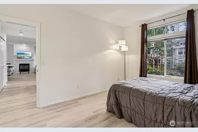 23760 SE 52nd Lane #14-1, Issaquah, WA 98029 - Photo 10