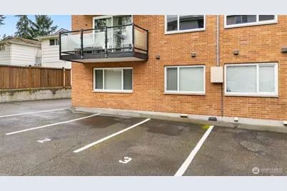 845 NE 125th Street #103, Seattle, WA 98125 - Photo 20