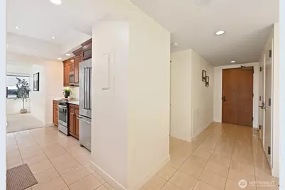 1301 Spring Street #21I, Seattle, WA 98104 - Photo 14