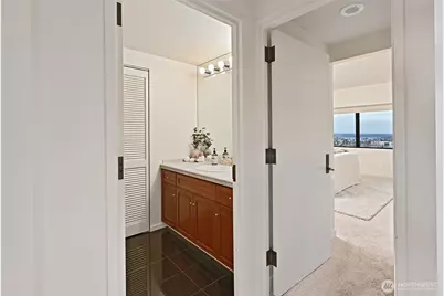 1301 Spring Street #21I, Seattle, WA 98104 - Photo 26
