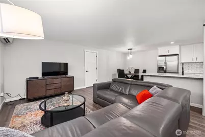 9809 132nd Street Ct E #D, Puyallup, WA 98373 - Photo 4