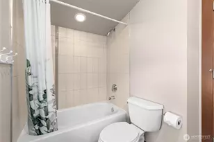 4005 7th Ave NE, Seattle, WA 98105 - Photo 18