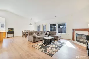 15104 148th St E, Orting, WA 98360 - Photo 4