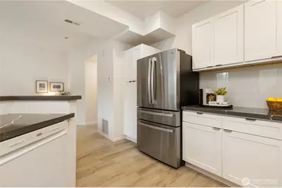 12530 Admiralty Way #H102, Everett, WA 98204 - Photo 14