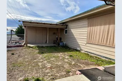 10388 Largent Street NE, Coulee City, WA 99115 - Photo 16