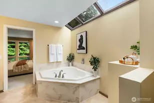 22720 NE 46th St, Redmond, WA 98053 - Photo 28