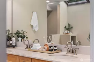 22720 NE 46th St, Redmond, WA 98053 - Photo 28