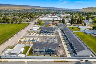 1075 Red Apple Rd, Wenatchee, WA 98801 - Photo 4