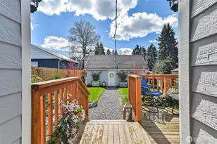 420 E 46th St, Tacoma, WA 98404 - Photo 8