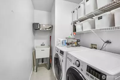 266 Camas Avenue SE, Renton, WA 98056 - Photo 16