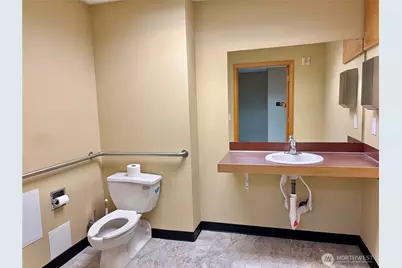 390 Washington Avenue, Bremerton, WA 98337 - Photo 28