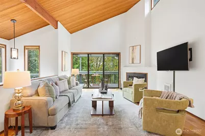 2545 NE 95th Street, Seattle, WA 98115 - Photo 2