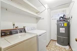 2545 NE 95th St, Seattle, WA 98115 - Photo 38